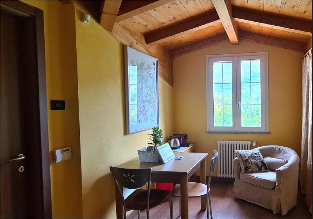 La Terrazza Sui Limoni - Suite Degli Ospiti - Mare, Escursioni A Piedi O Bike, Falesie Per Arrampicate Cisano sul Neva Exterior foto